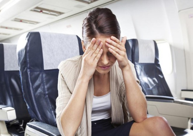 Làm sao để không bị say máy bay khi đi du lịch?
