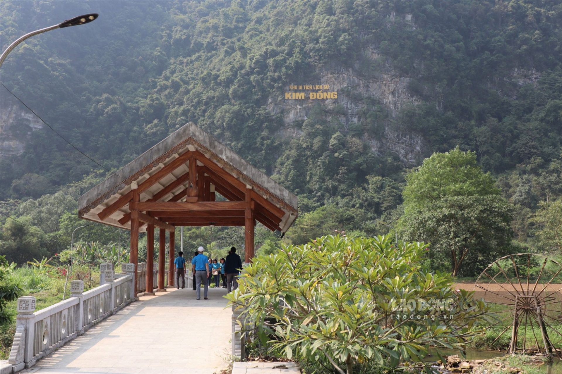 Cao Bằng là nơi chứa đụng nhiều điều thú vị về thiên nhiên và cả ẩm thực.
