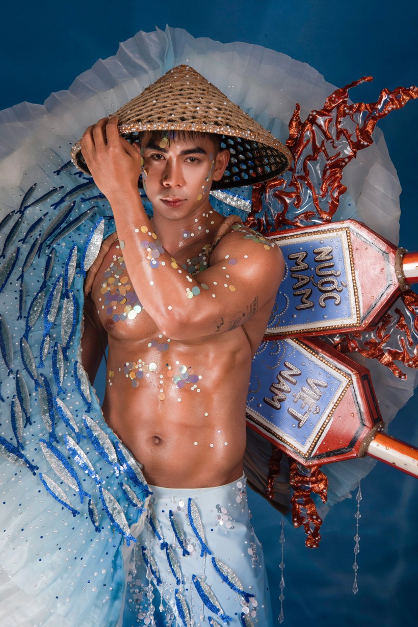 Phùng Phước Thịnh mang 'nước mắm Phú Quốc' đến Mister Tourism World 2022 ảnh 2
